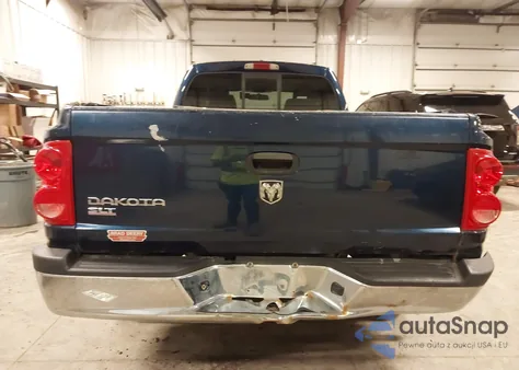 2007 Dodge Dakota Slt z USA, uszkodzony, nr VIN 1D7HW42K27S161011